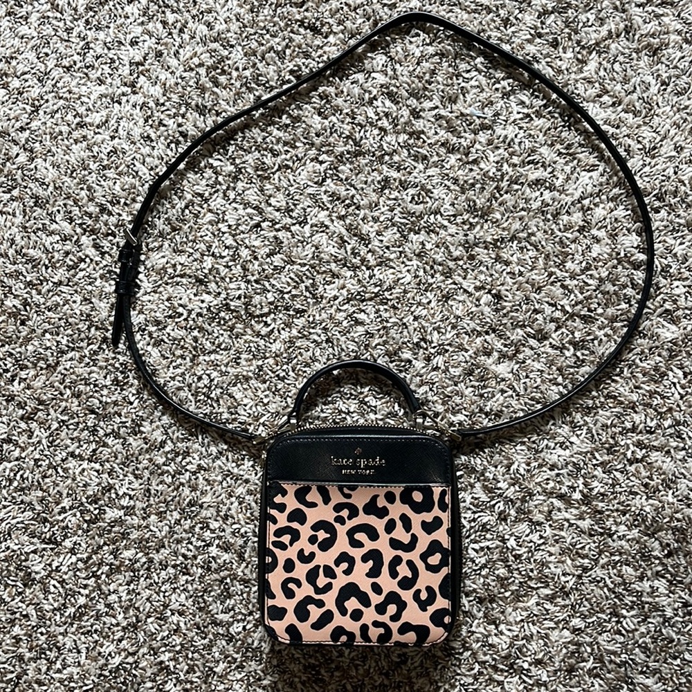 Kate Spade ♠️ camera bag leopard print purse